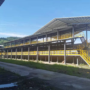 Fresh fruit bunch receiving platform